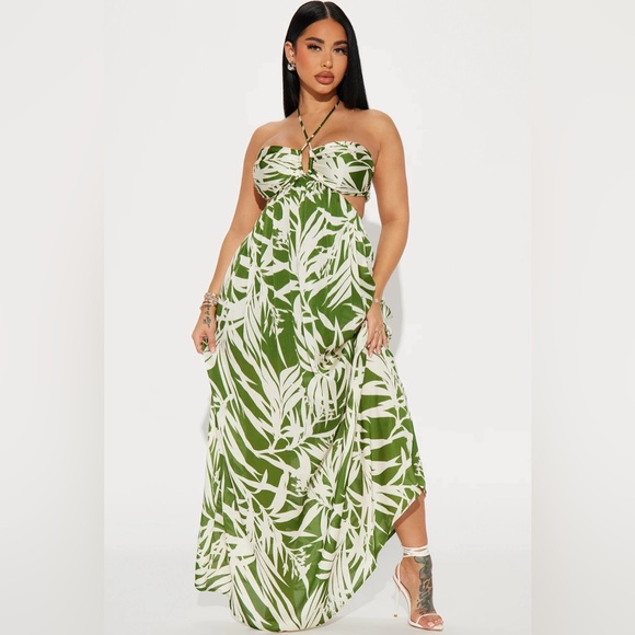 Beautiful tropical cut out halter maxi dress NWT Sz M - Picture 1 of 4